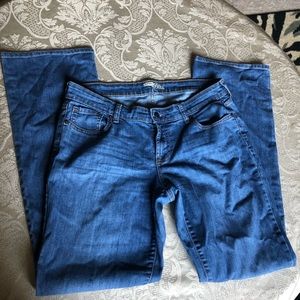 Old Navy diva jeans  woman’s size 10 long.